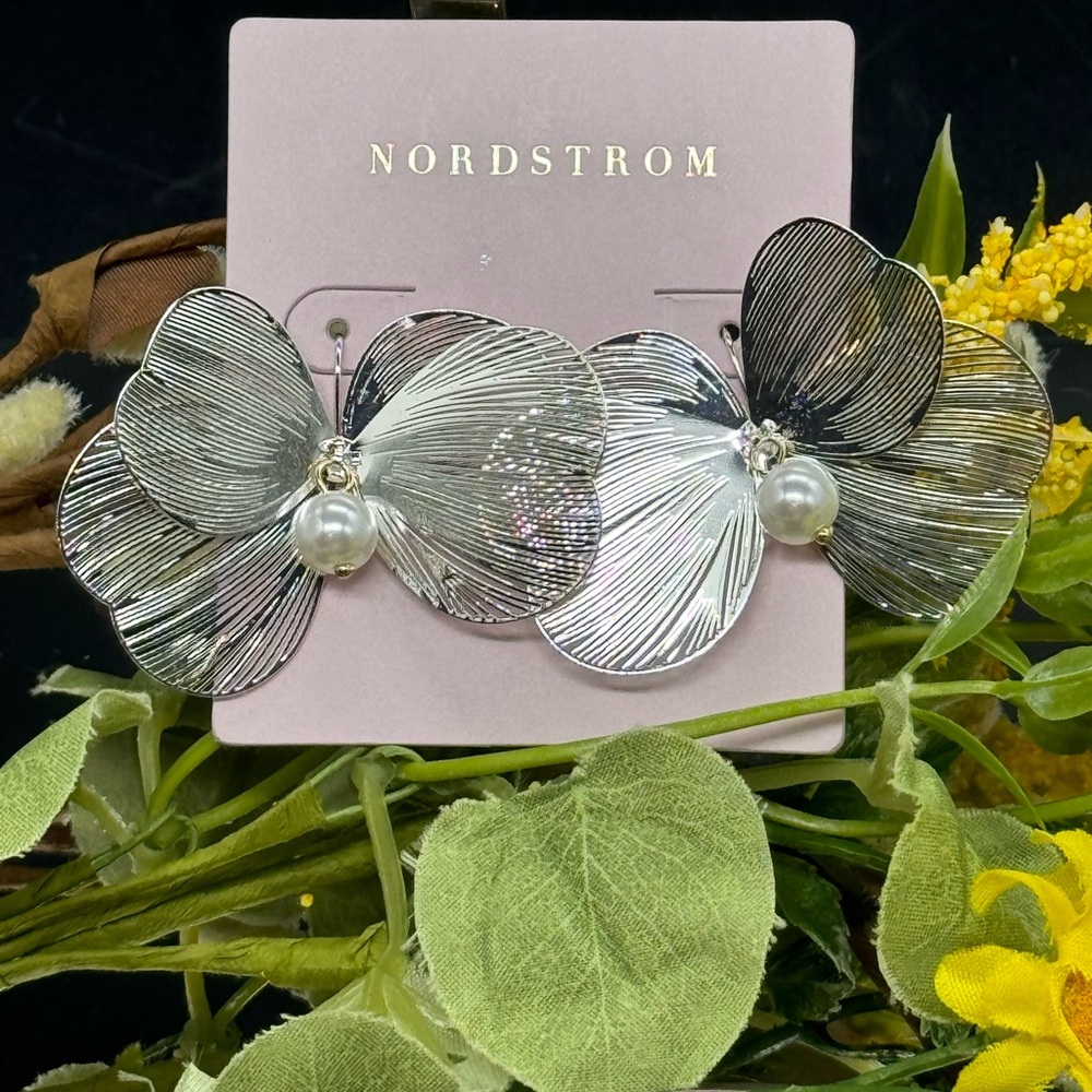 Nordstrom Silver Floral Pearl Statement Earrings